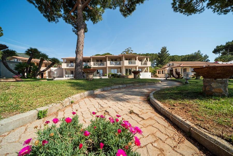 Residence Le Grazie Est Capoliveri  Eksteriør bilde